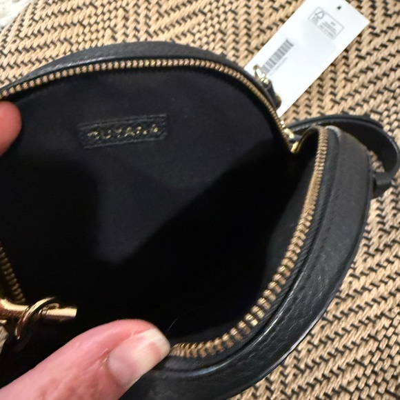 Cuyana Mini Circle Belt Bag Adjustable Crossbody Shoulder XS/S Black EUC - Picture 5 of 11